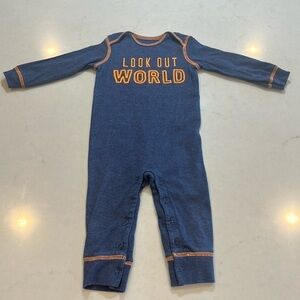 Carter's baby boy jumpsuit, excellent condition, size 12 months.